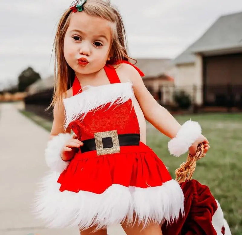 "Vestido de Natal Infantil - Adorável e Aconchegante em Veludo com Chapéu"